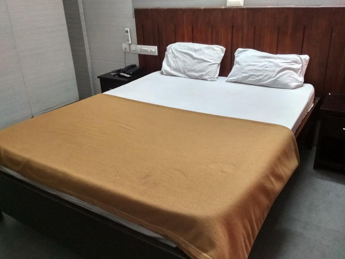International Tourist Home 科泽科德 外观 照片