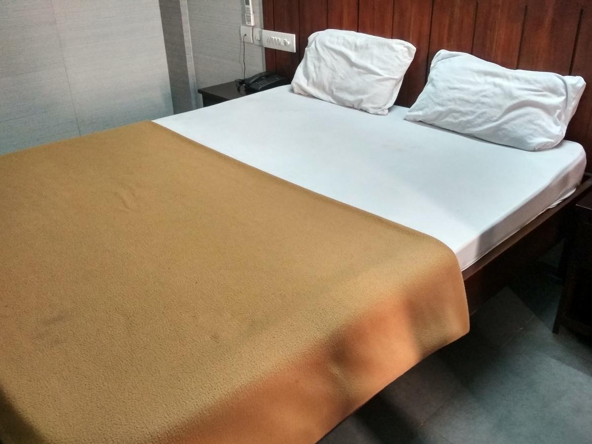 International Tourist Home 科泽科德 外观 照片