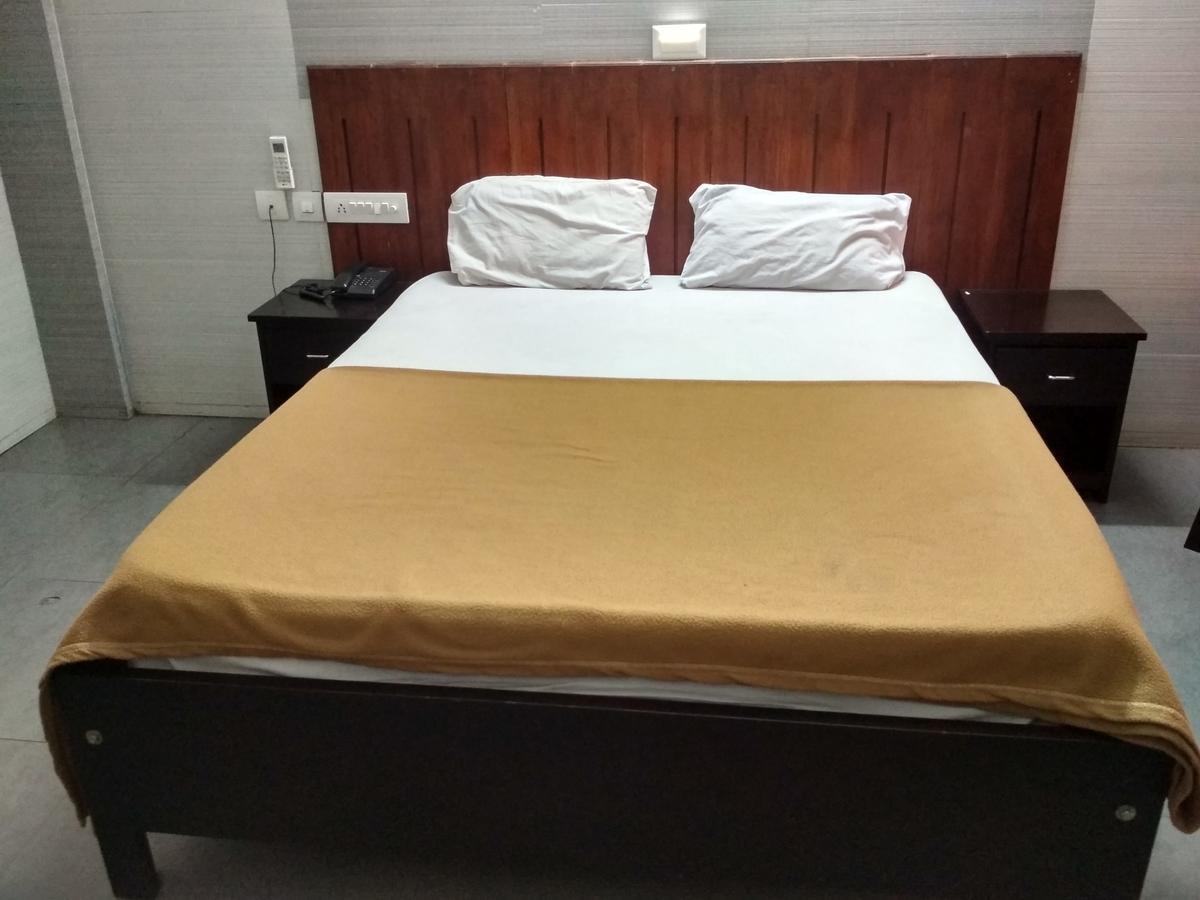 International Tourist Home 科泽科德 外观 照片